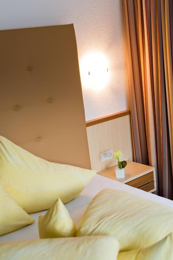 Fruehstueckspension Astoria Gasthuis 2*